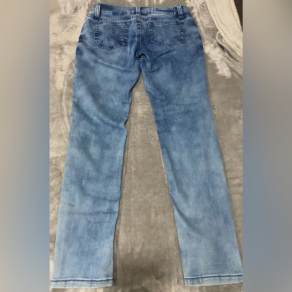 Request Jeans - Picture 4 of 6